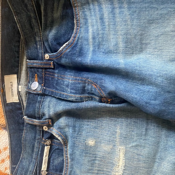 Essentials Blue Jeans with Distressed Details - Picture 3 of 6